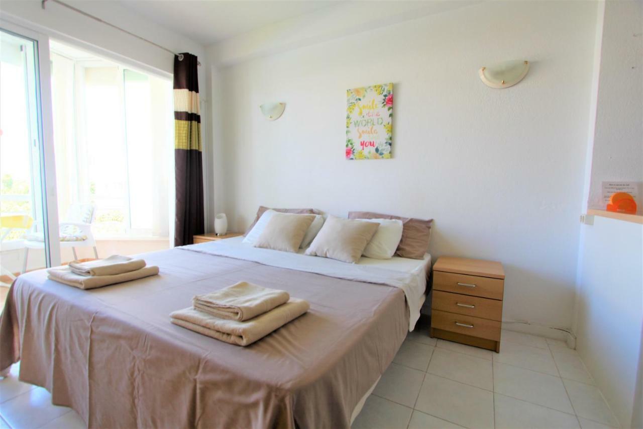Apartamentos Los Cisnes - 2º Linea De Playa - Perfecta Ubicacion Benalmádena Exteriör bild