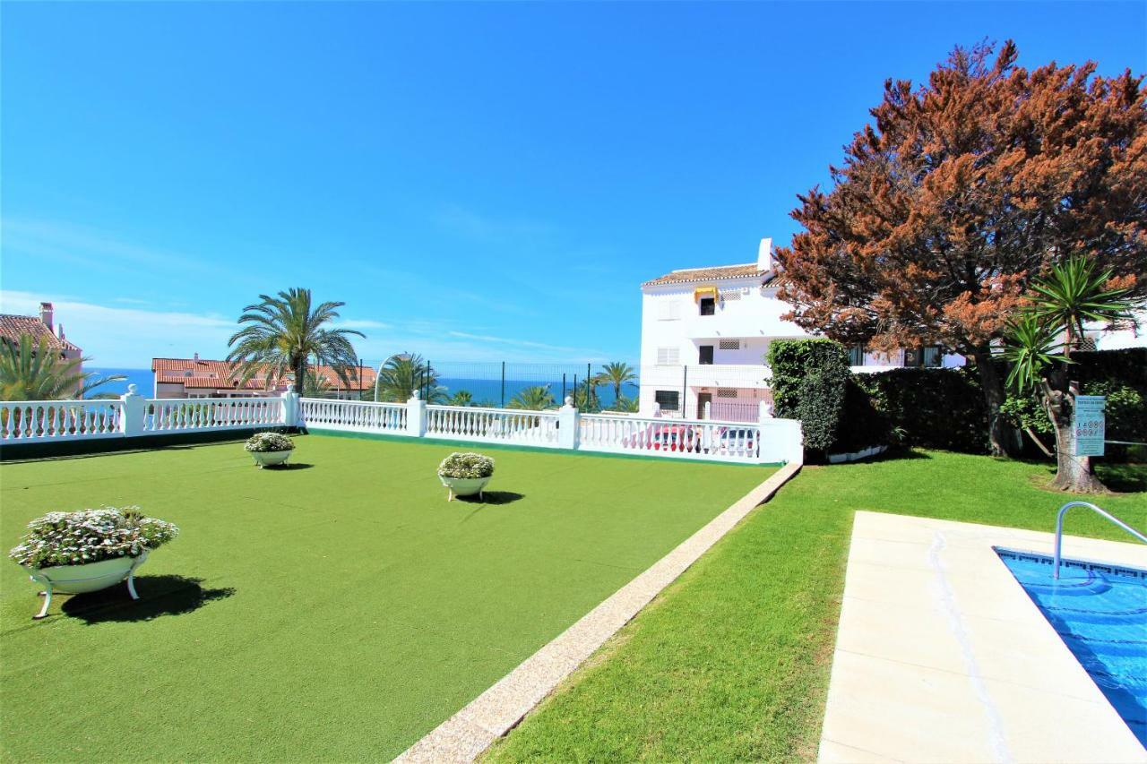Apartamentos Los Cisnes - 2º Linea De Playa - Perfecta Ubicacion Benalmádena Exteriör bild